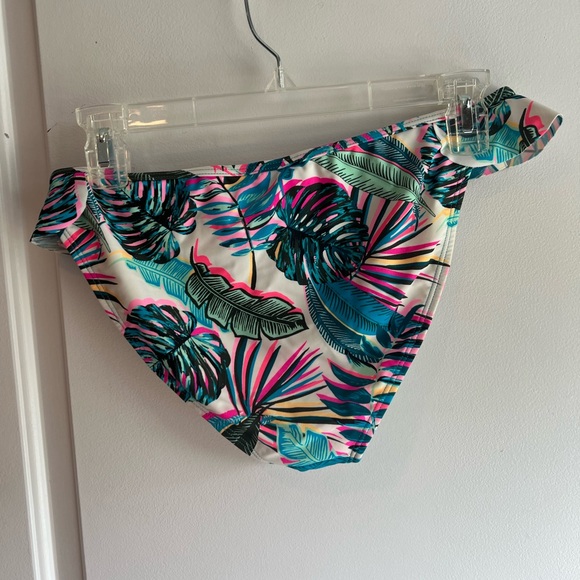 California Waves 2 piece bathing suit D/DD top,cups,underwire XL bottom colorful - Picture 7 of 13